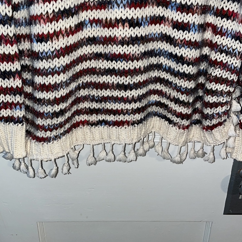 Sweater - Picture 5 of 6